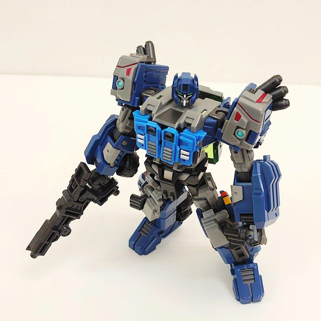 ウォーボット スチールコア　フィギュア　変形ロボ