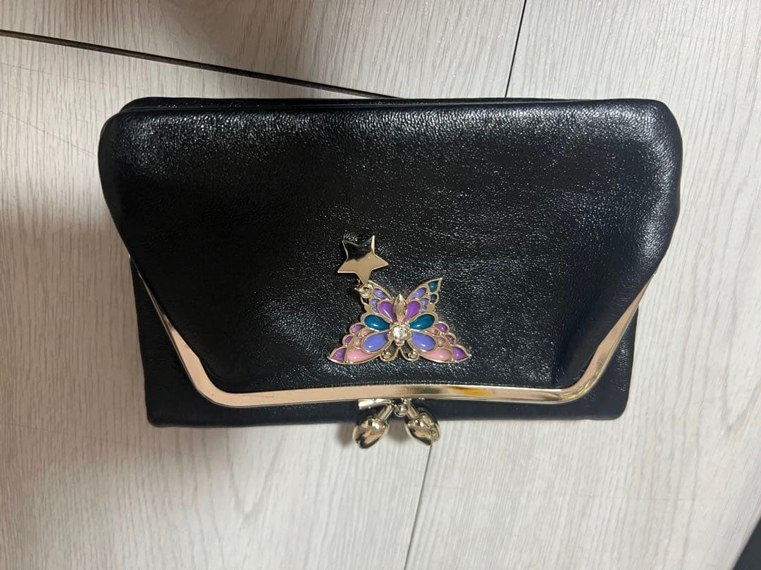 ANNA SUI（アナスイ）の「クリアバタフライ」シリーズ　財布