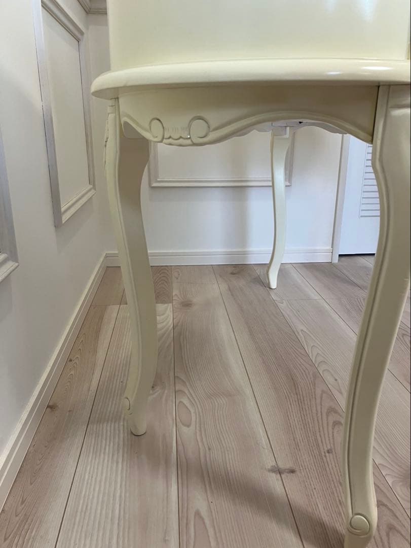 イタリア製アイボリー クラシック ドレッサー 三面鏡付き