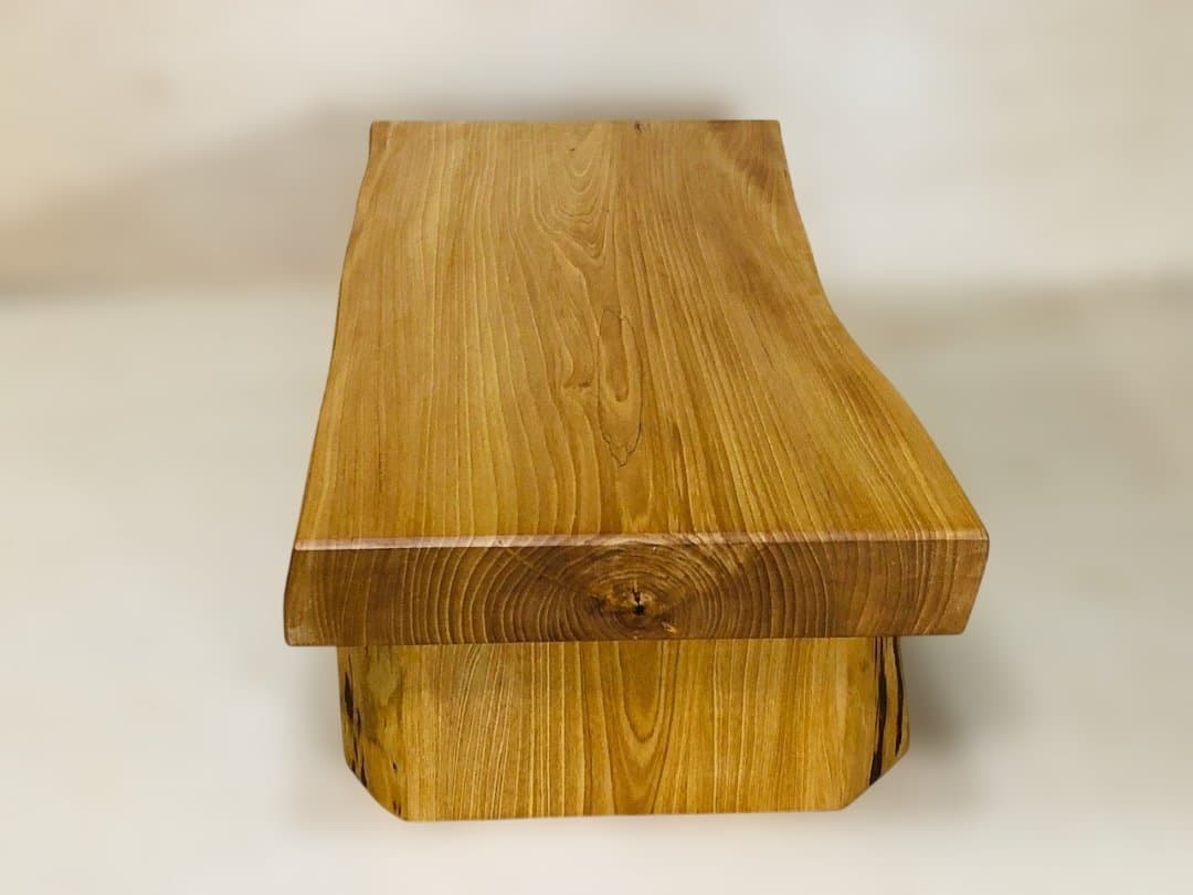 頑丈な踏み台　飾り台　高さ13.5cm ハンドメイド