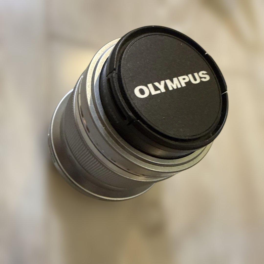 OLYMPUS 45mm f/1.8 レンズ