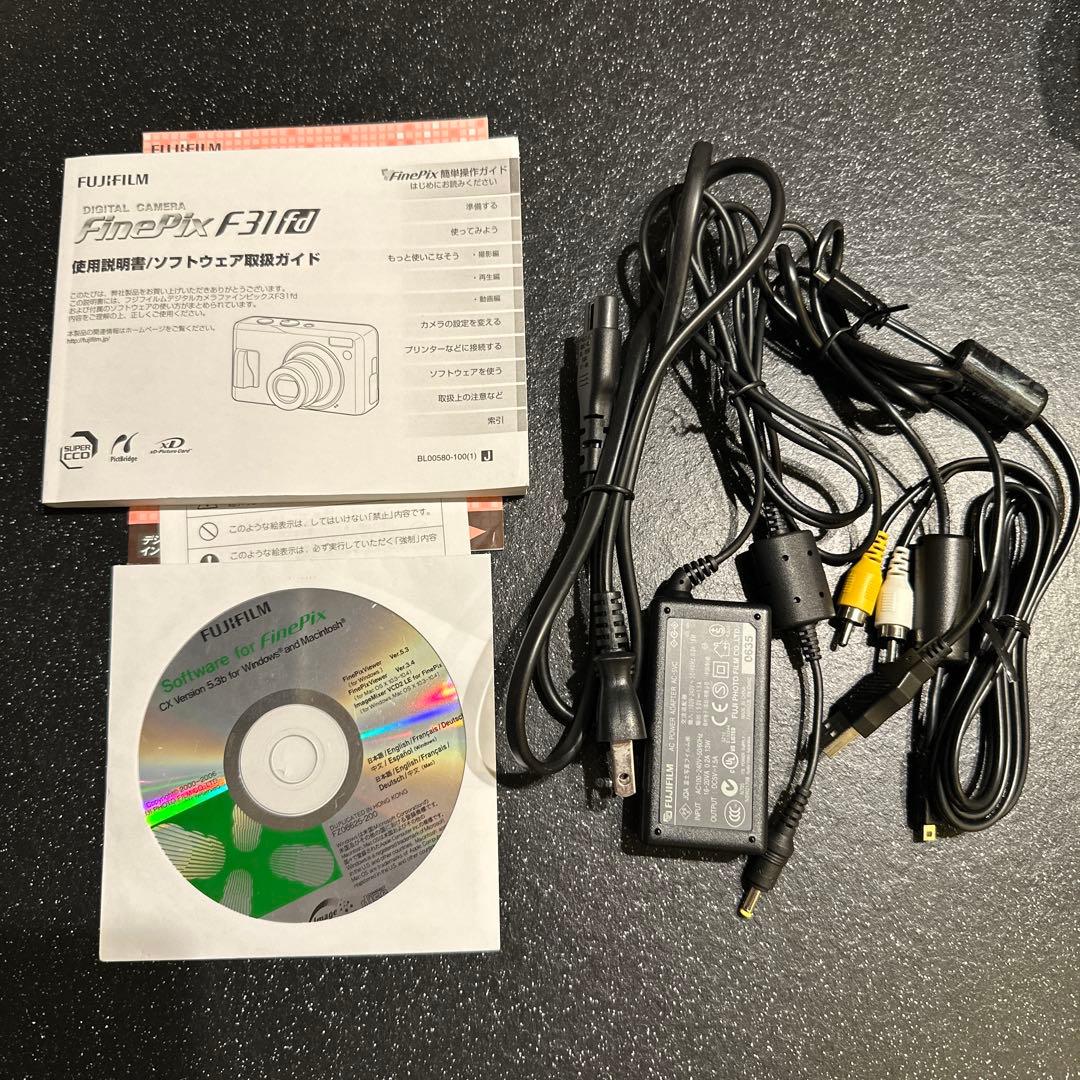 Fujifilm FinePix F31fd シルバー オールドコンデジ