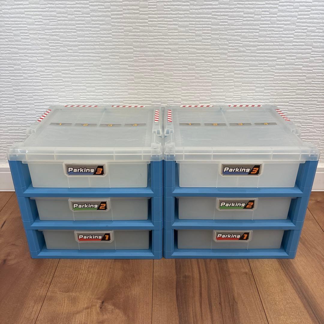 TOMICA トミカ ミニカー他 まとめ売り 106台 パーキングケース2個