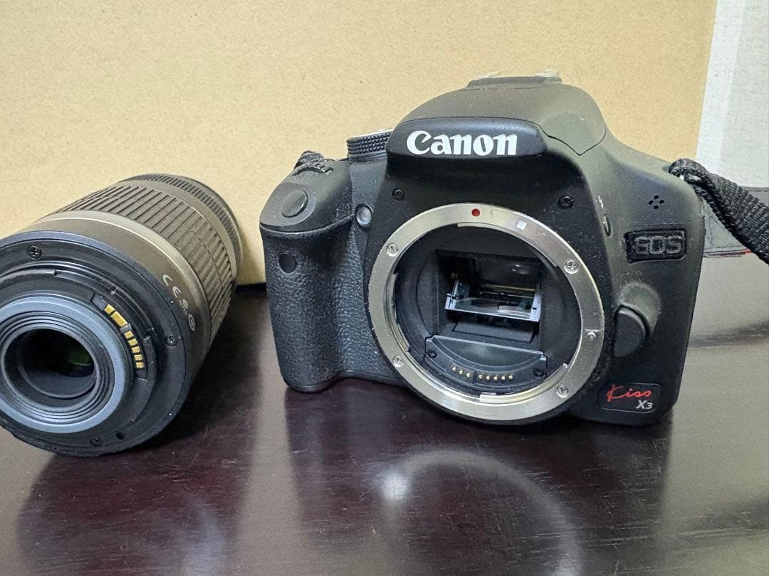 【ジャンク品】Canon EOS Kiss X3