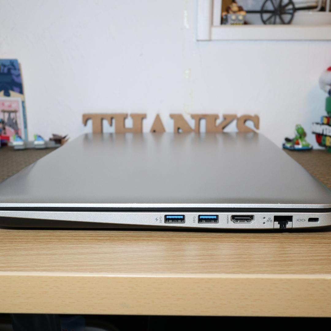 Win11公式対応/8世代Corei3/メモリ8G/SSD500G/無線/カメラ