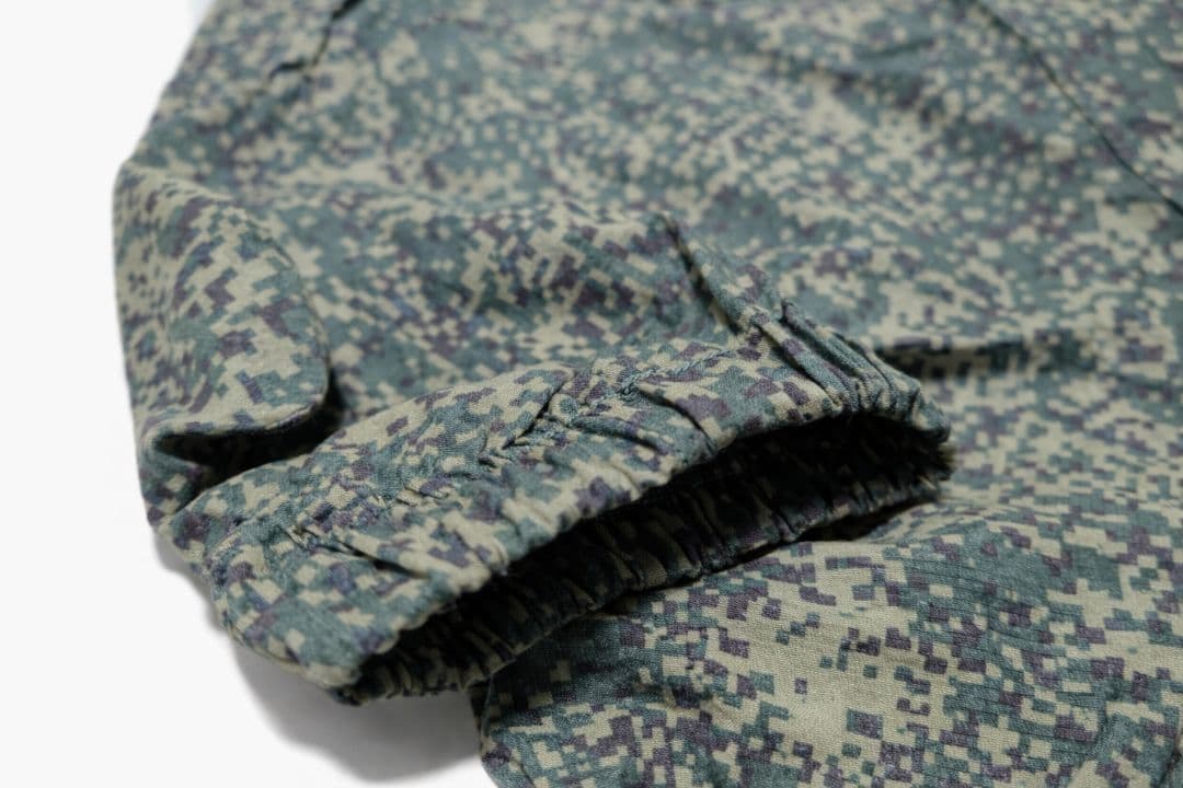 【新品】ロシア軍　デジタルフローラ　パルチザンスーツ 上下セット　M〜Lサイズ