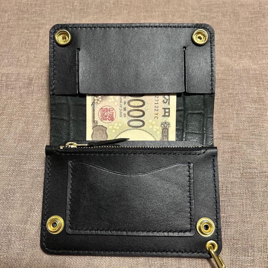 トラッカーウォレット　牛革クロコ型押し　2つ折り財布　ミドルウォレット　薄型