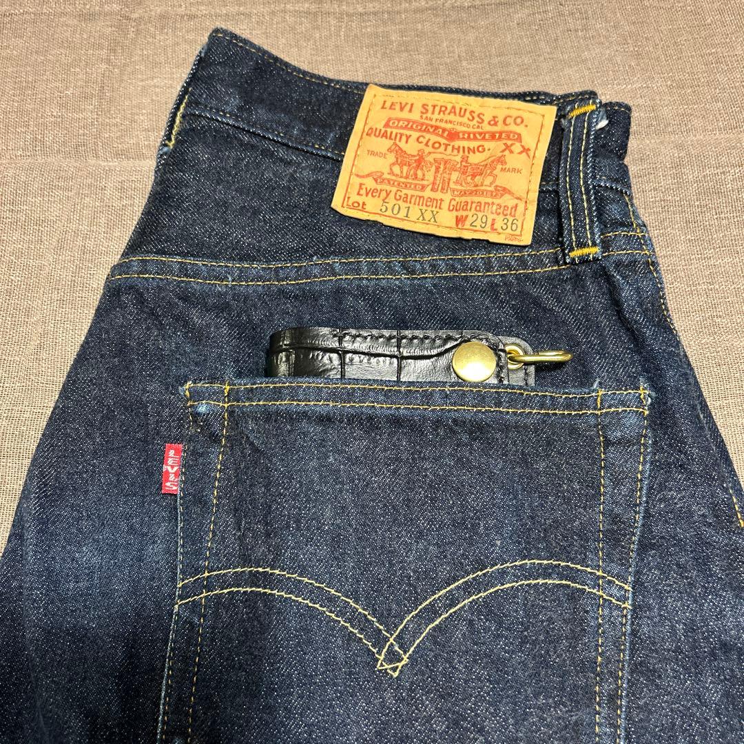 トラッカーウォレット　牛革クロコ型押し　2つ折り財布　ミドルウォレット　薄型