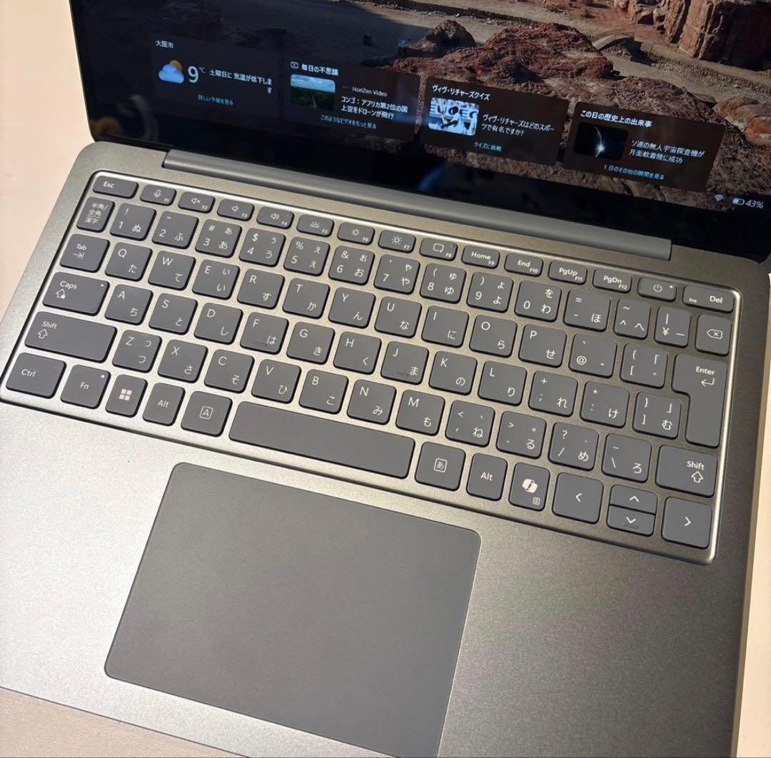 ほぼ新品 Surface Laptop 13 X Plus 16GB 512GB