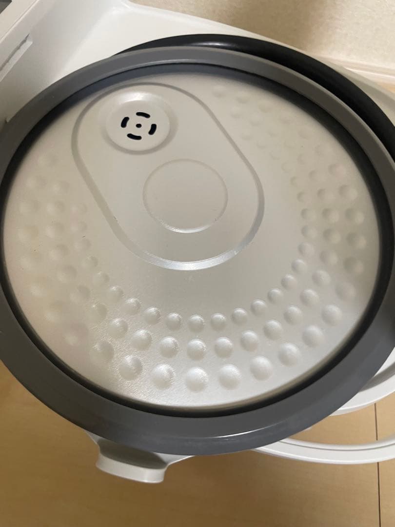 TOSHIBA 東芝 IHジャー炊飯器 RC-10HR 5.5合 2024年製