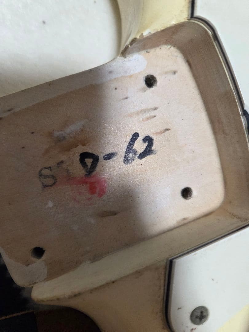 Fenderジャパン　ストラトST-62 Fシリアル　フジゲン製！