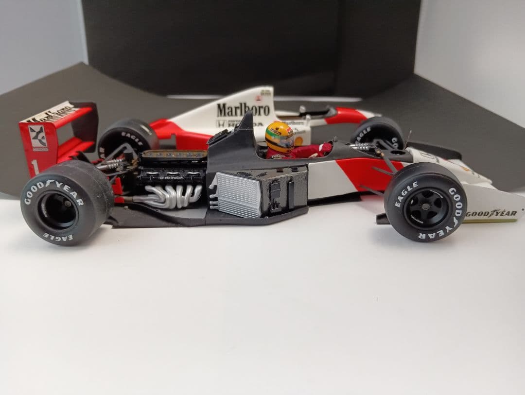 アイルトンセナマクラーレン ホンダ 1/20 ジオラマ