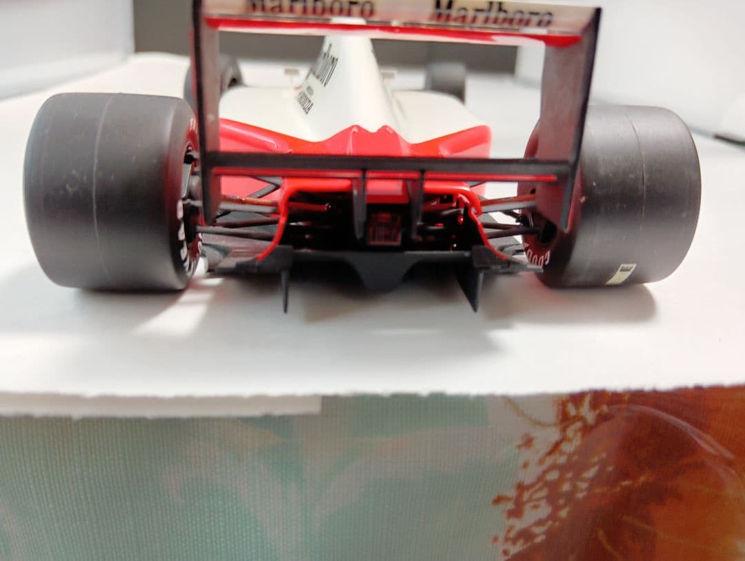 アイルトンセナマクラーレン ホンダ 1/20 ジオラマ