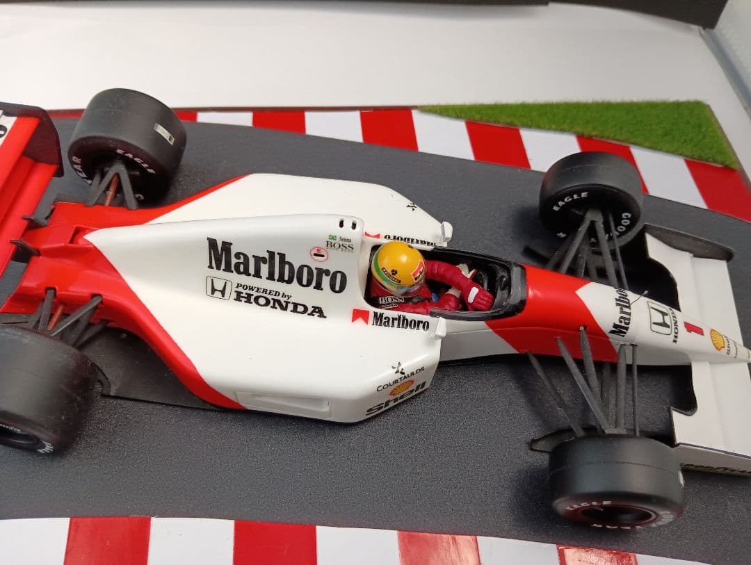 アイルトンセナマクラーレン ホンダ 1/20 ジオラマ