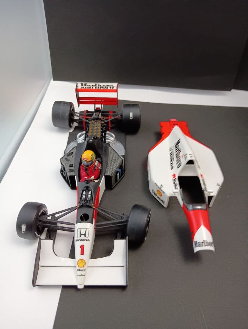 アイルトンセナマクラーレン ホンダ 1/20 ジオラマ