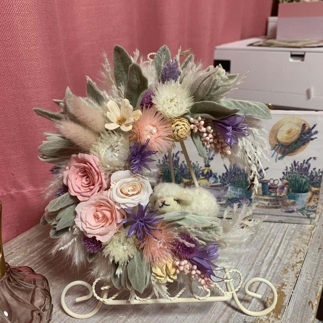 プリザーブドフラワー♡お昼寝メェちゃんのリース
