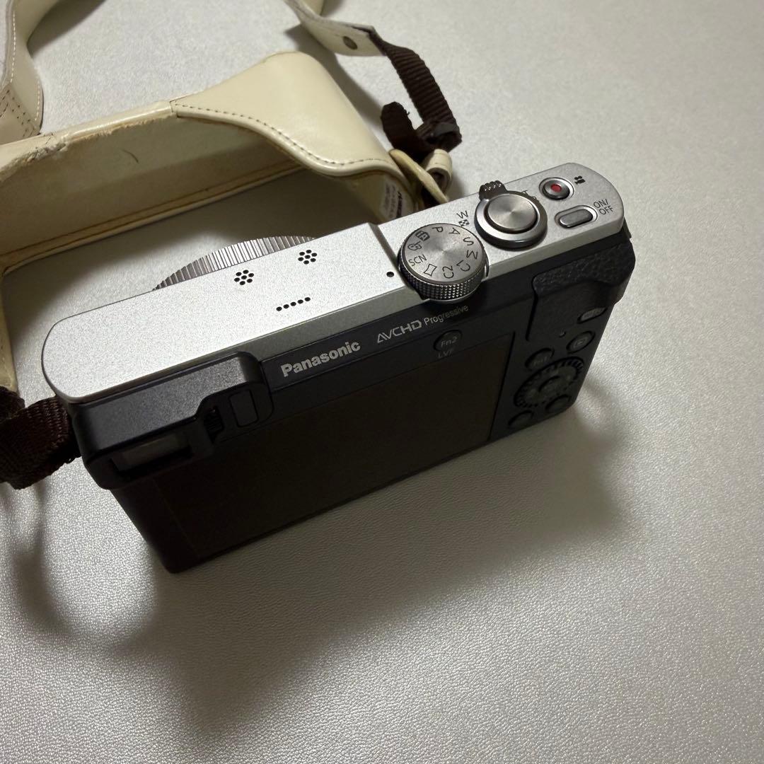 LUMIX コンパクトデジタルカメラ LEICA
