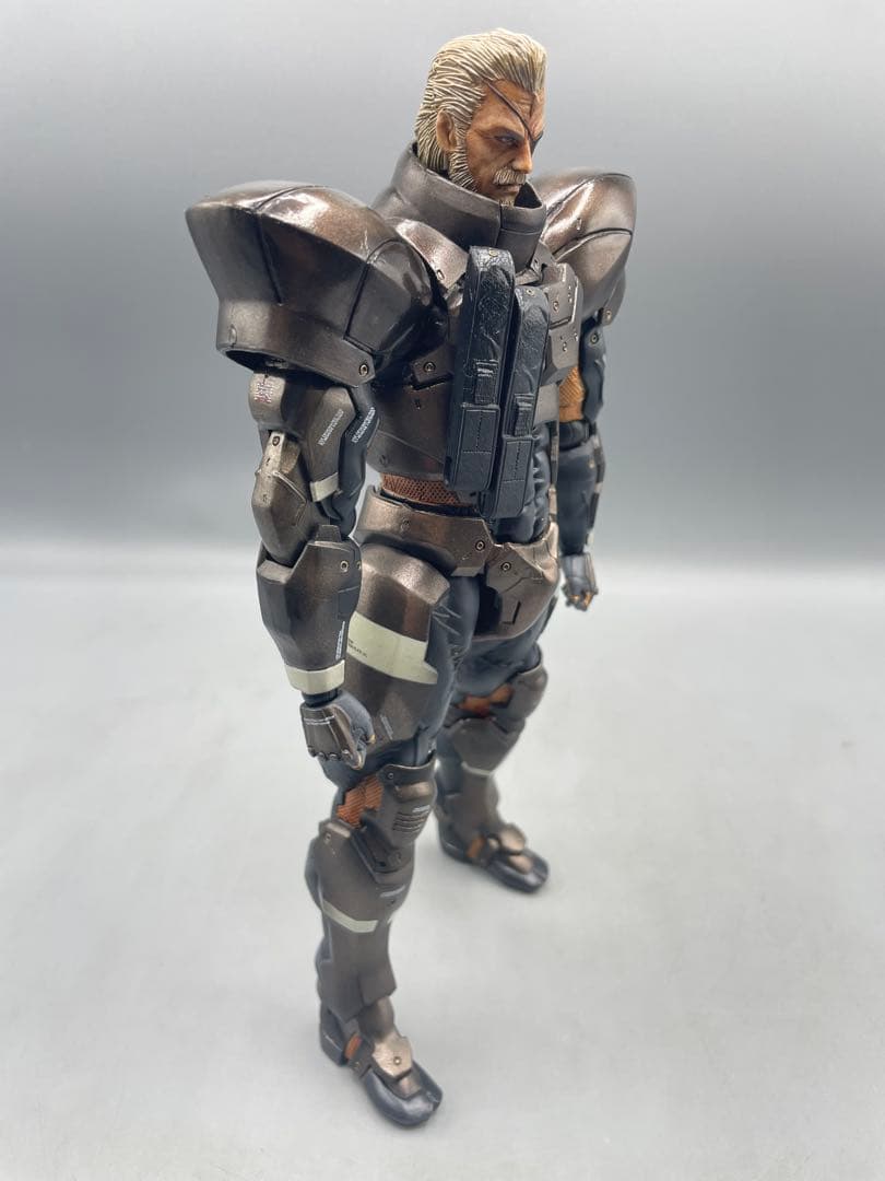 PLAY ARTS改 ソリダス・スネーク メタルギアソリッド 箱傷み
