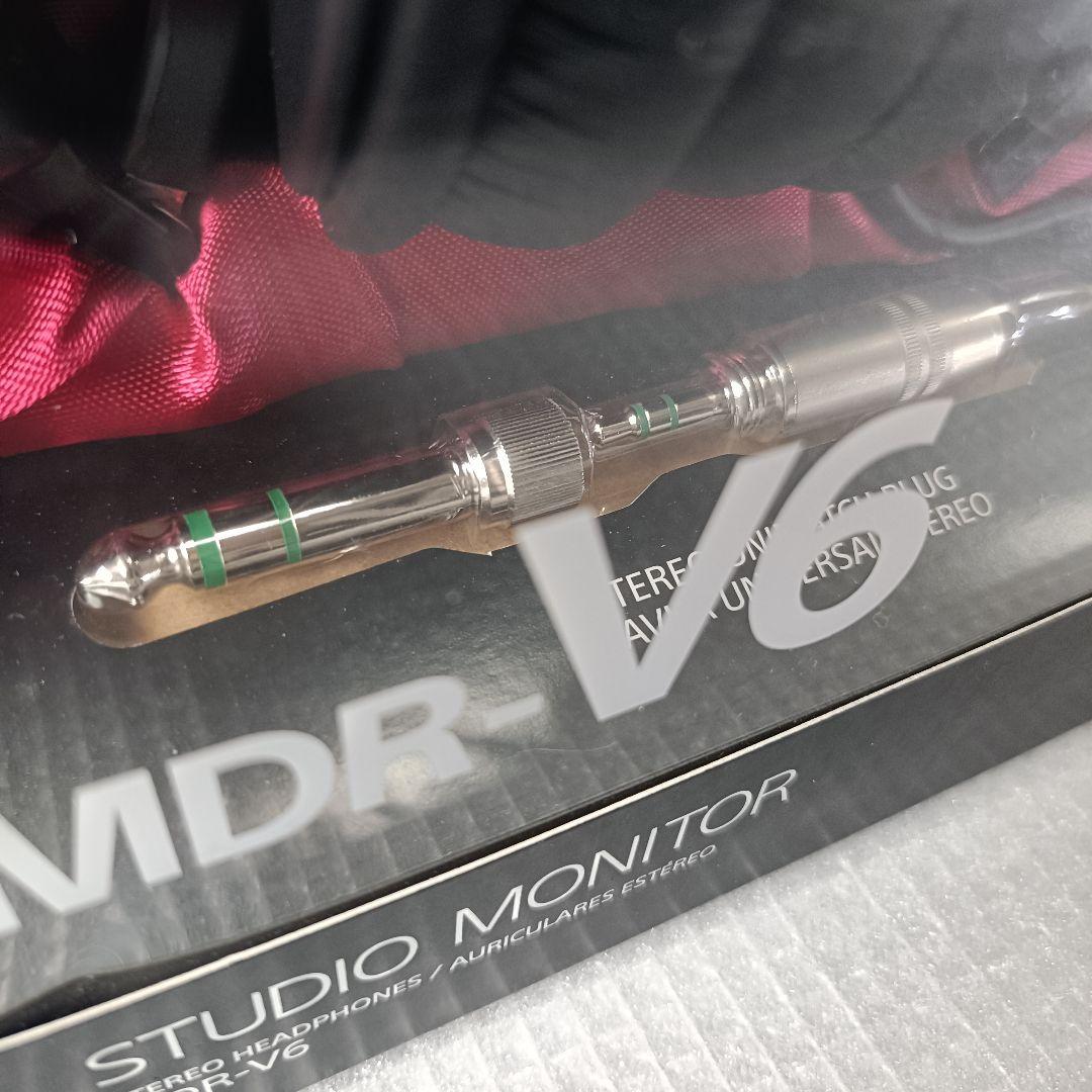 SONY MDR-V6 スタジオモニターヘッドホン 【新品未開封品】