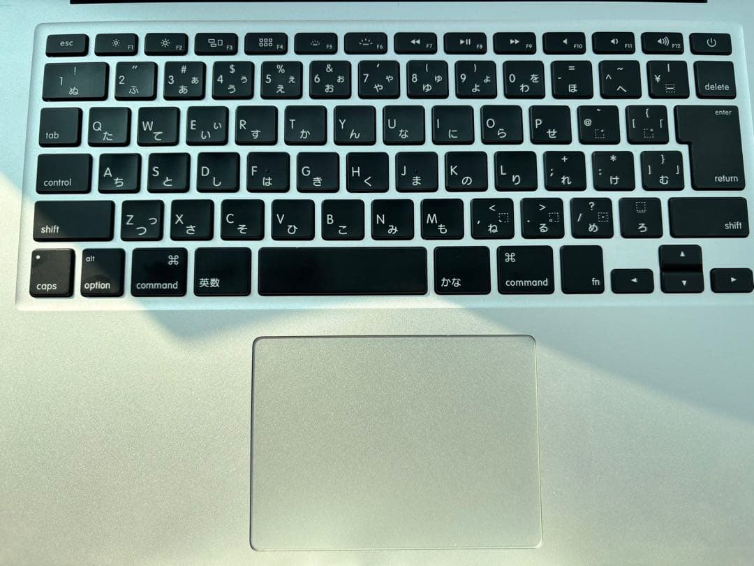 Apple MacBook air 13インチ