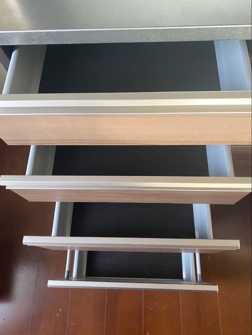 【週末限定セール】キッチン収納 食器棚 モダンデザイン【最終価格】