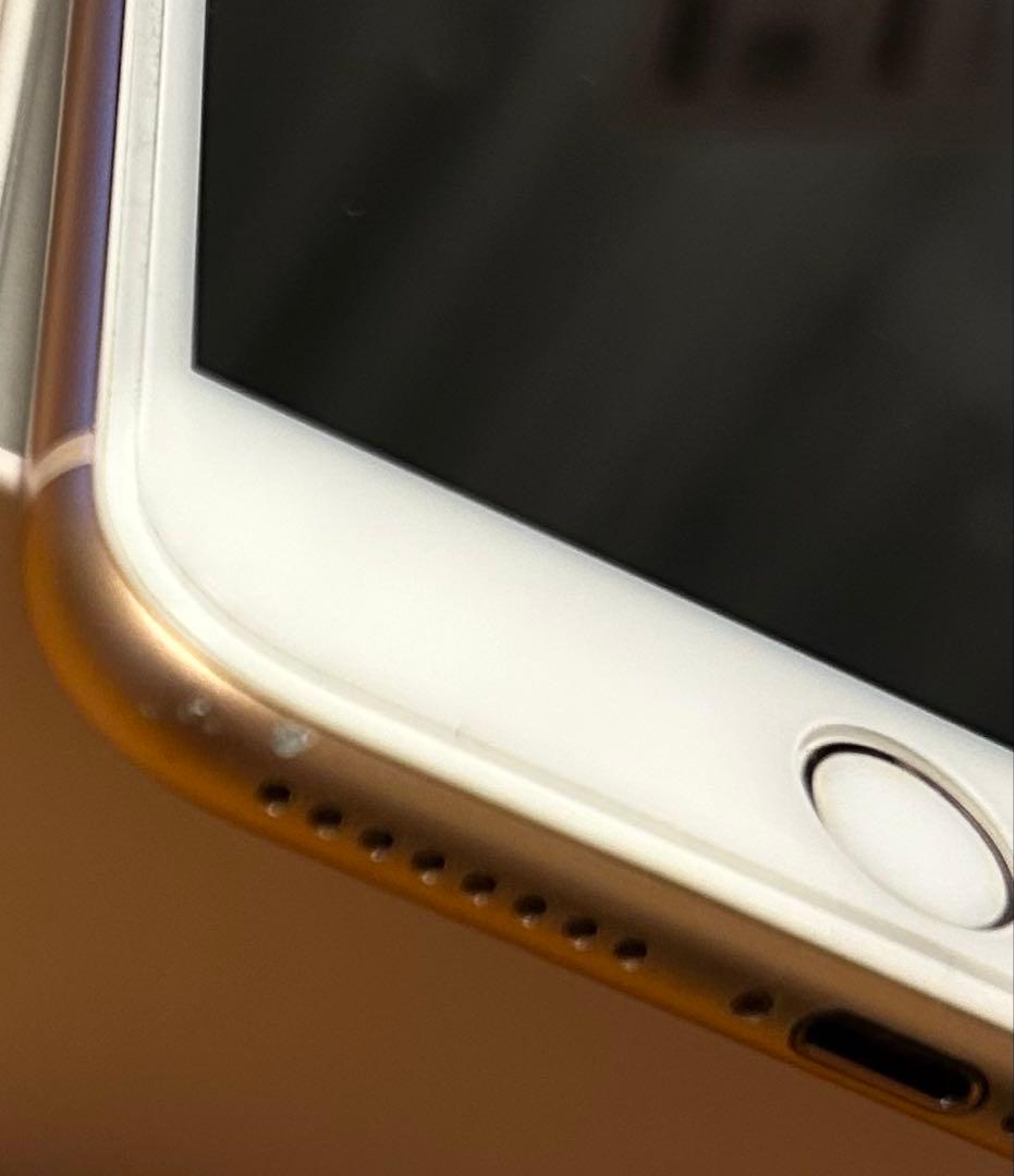 iPhone 8 Plus ゴールド 本体