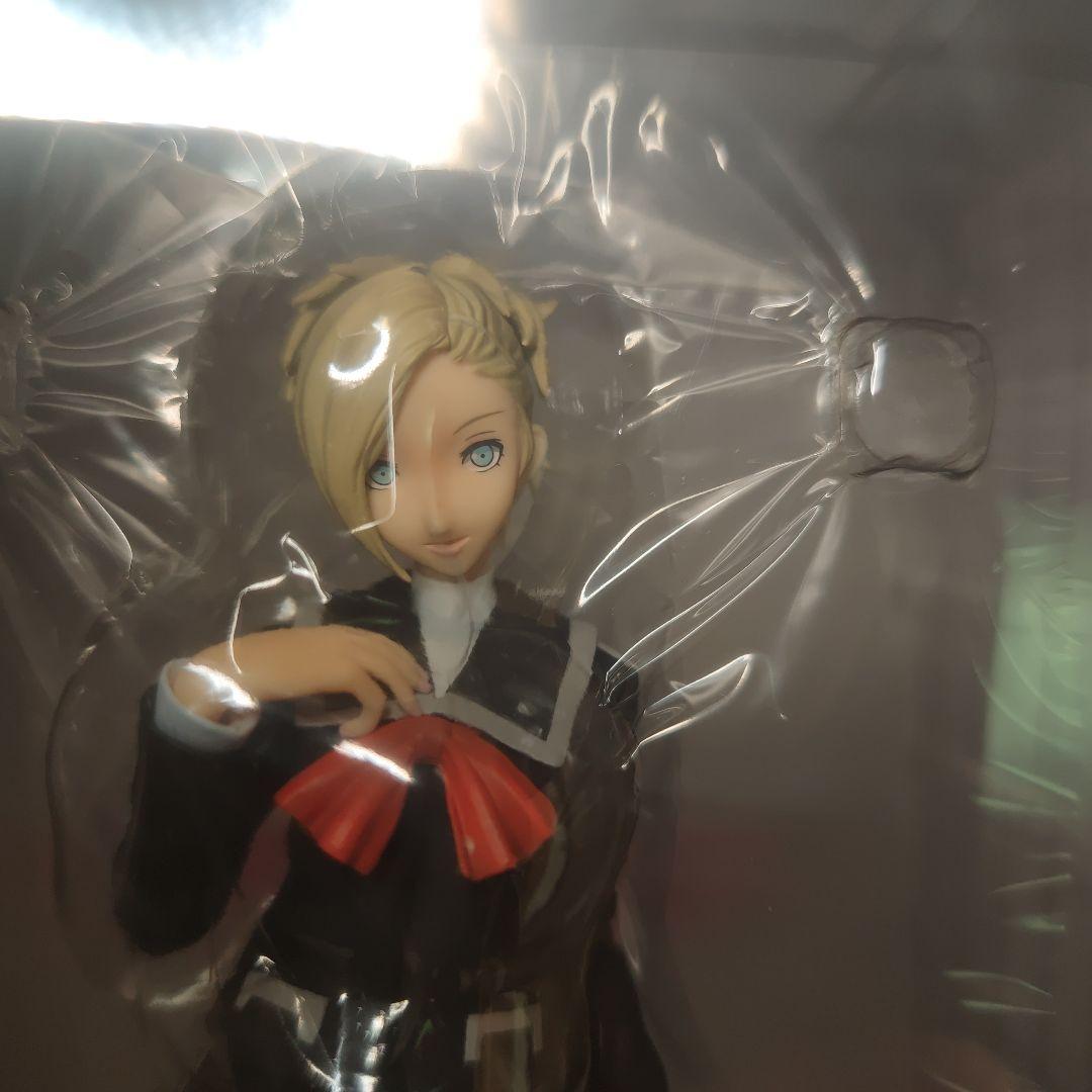 ペルソナ2 罪 リサ・シルバーマン フィギュア PERSONA2罪 多分未開封