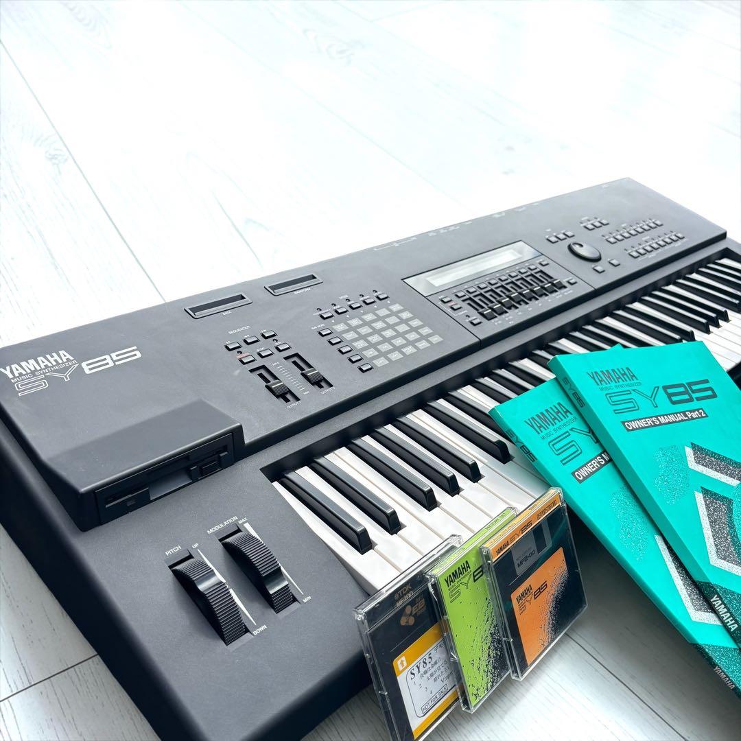 【名機】YAMAHA SY85 シンセサイザー 動作確認済 FD付 61鍵 美品