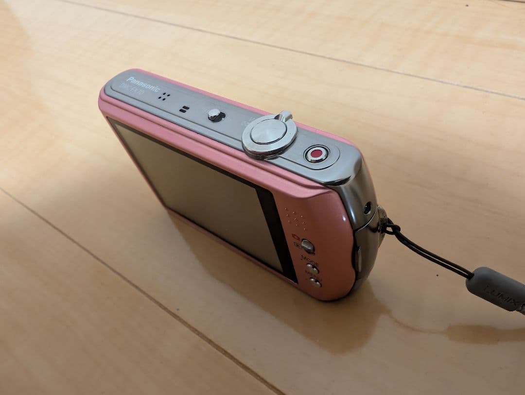 動作品 Panasonic DMC-FX70 デジタルカメラ LUMIX