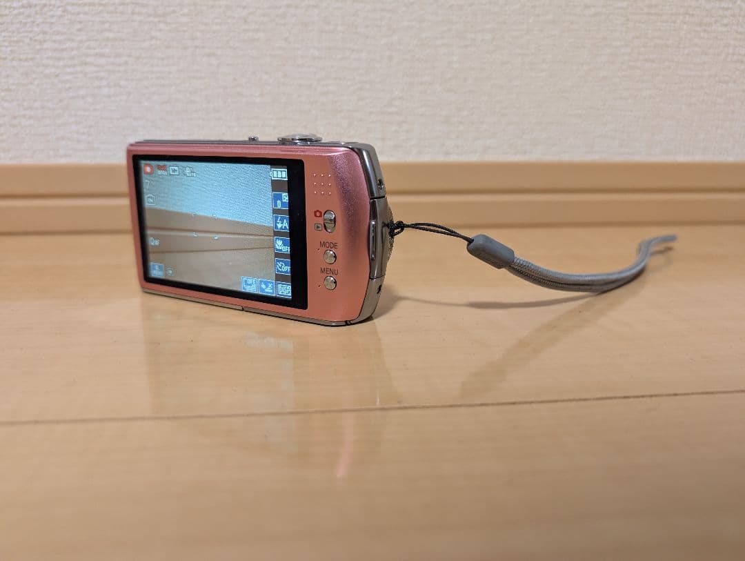 動作品 Panasonic DMC-FX70 デジタルカメラ LUMIX