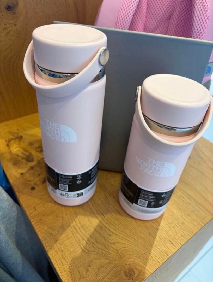 新品水筒　コラボ　ノースフェイス　ハイドロフラスク591ＭＬ