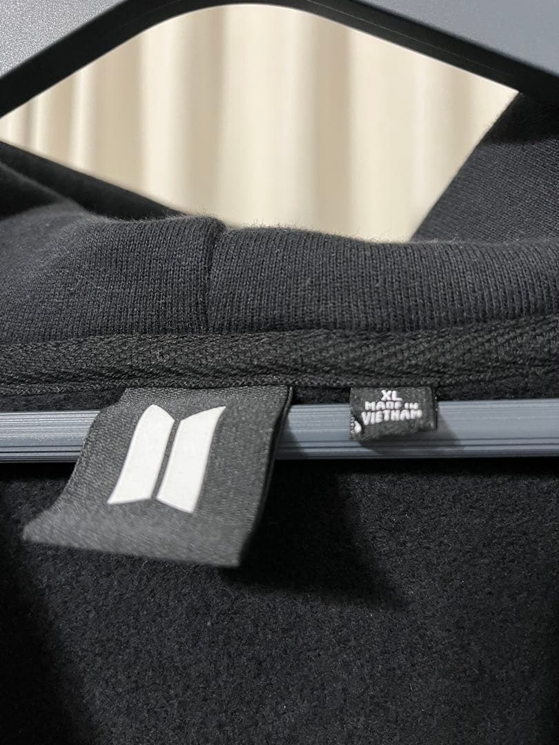 BTS ONE フーディー