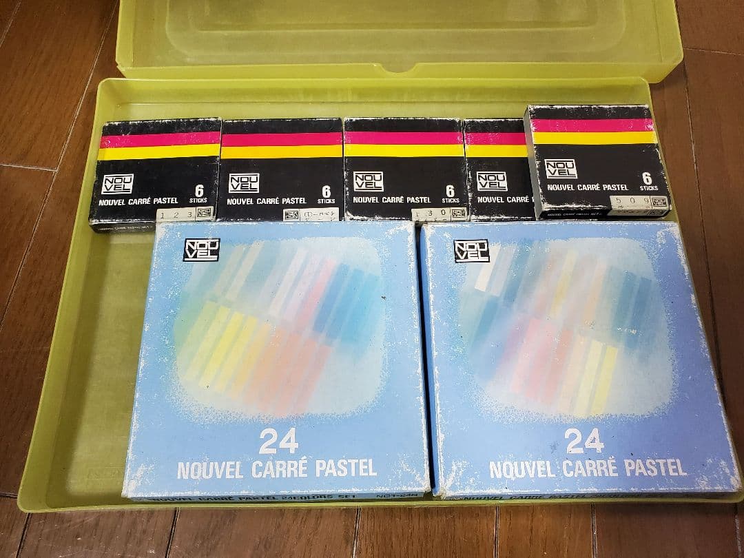 ホルベインholbeinソフトパステル150colorsおまけNOUVEL24等