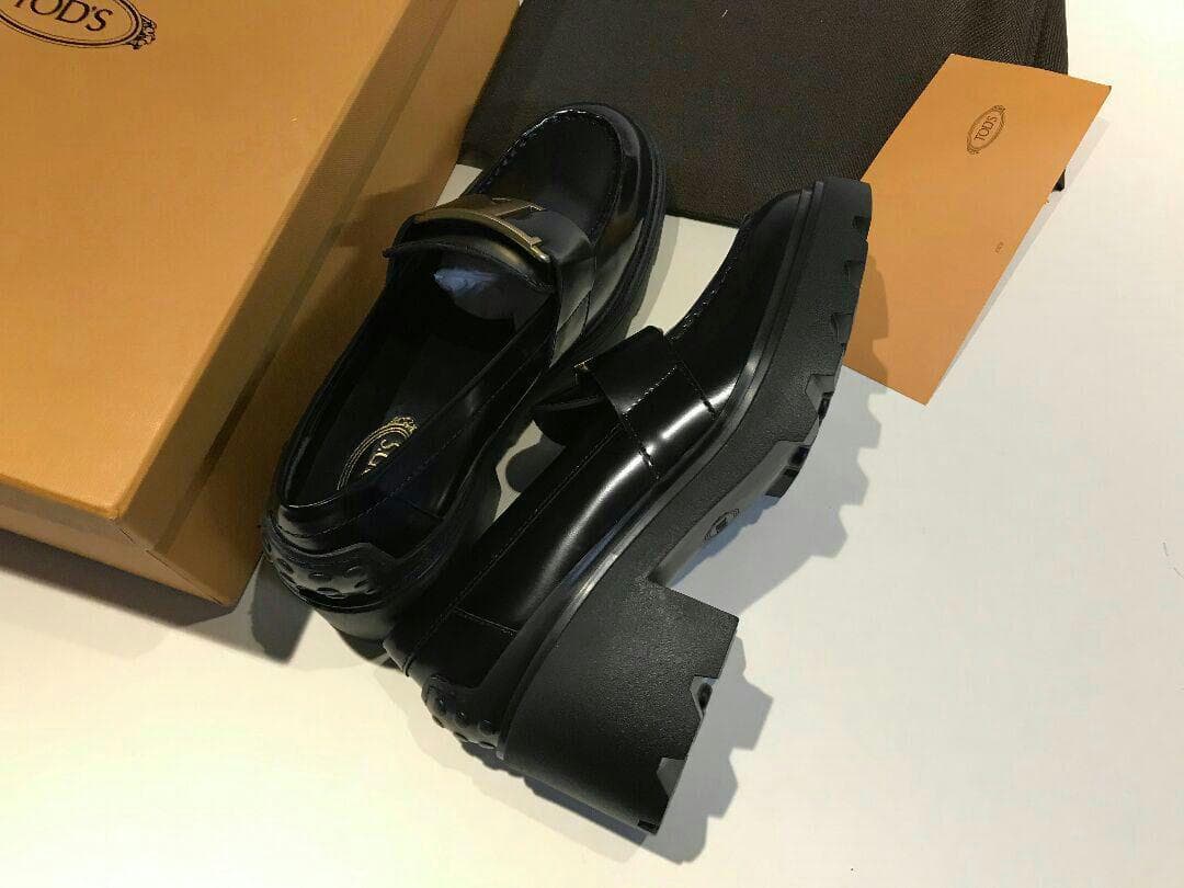 美品✨ ToD’S’ トッズ　ケイト　ローファー　36