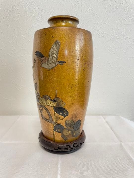 芳廣刻 彫金 花瓶 バラ 鳥 台座付 共箱なし アンティーク ビンテージ 骨董品