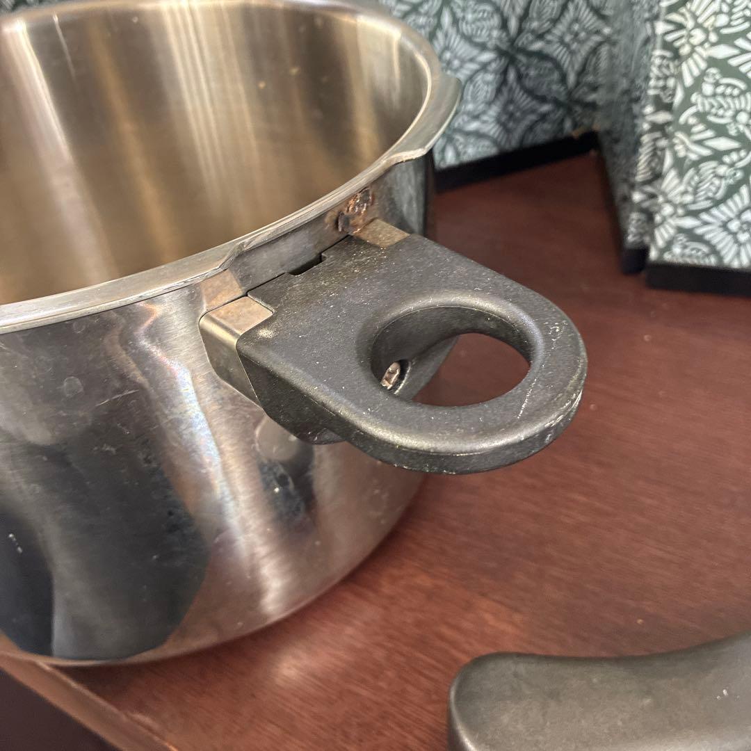 ステンレス圧力鍋. 5-5L