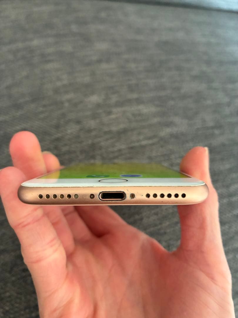 Apple iPhone 8 ローズゴールド 本体