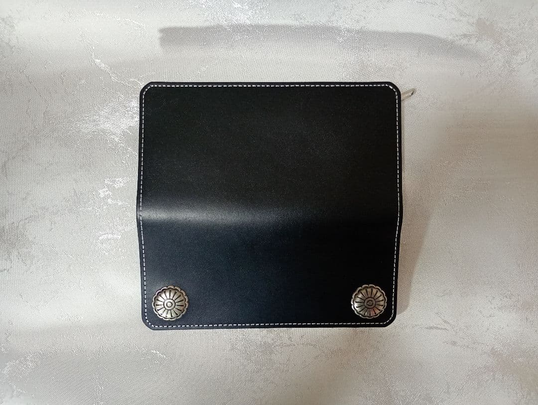 トラッカーウォレット　黒色　国産牛革　兵庫レザー　植物タンニン鞣し　三層二つ折り