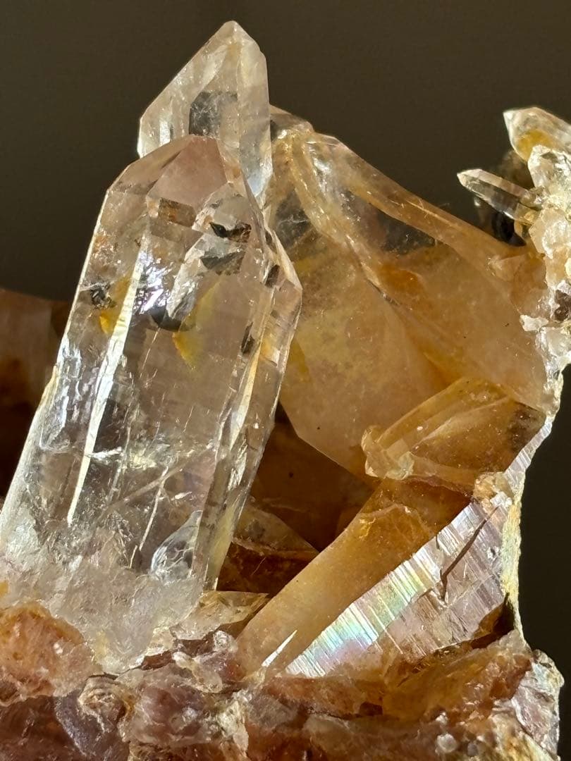 ネパール産　ヒマラヤ水晶クラスター　220g 照り艶　キラキラ　天然石