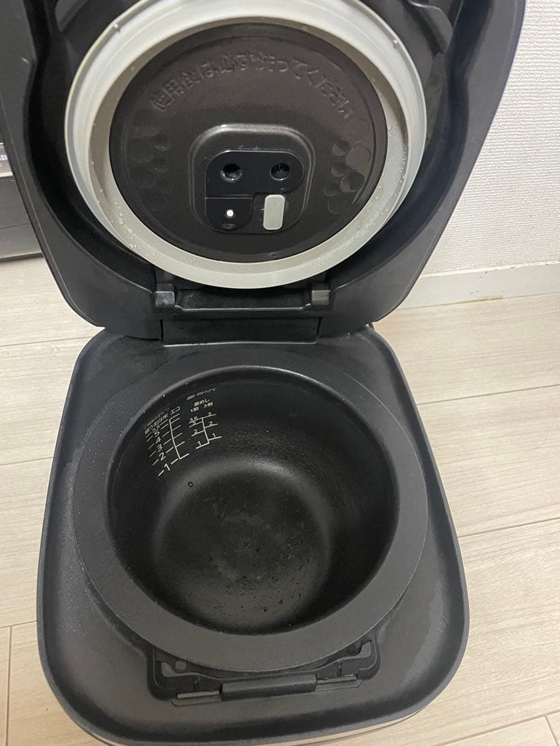 タイガー圧力IH炊飯ジャー　JPX-102X