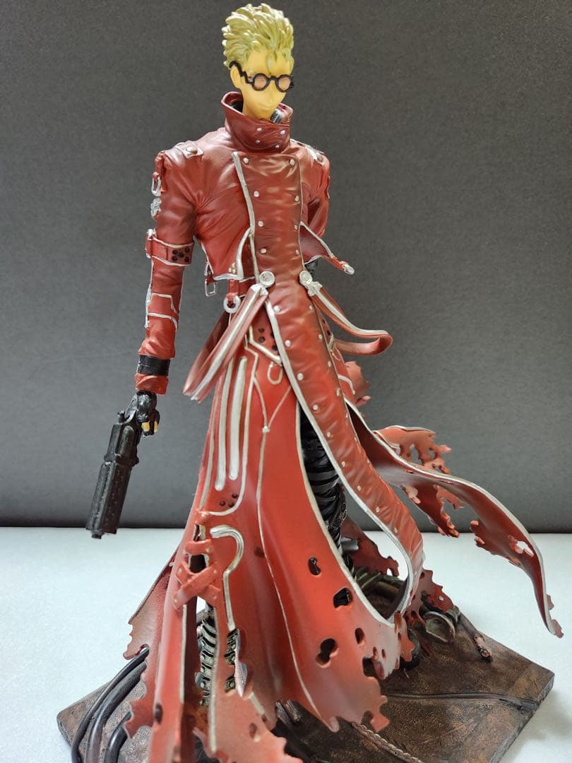 「トライガン」　ヴァッシュ・ザ・スタンピード1/8 塗装済完成品　原型中山栄治