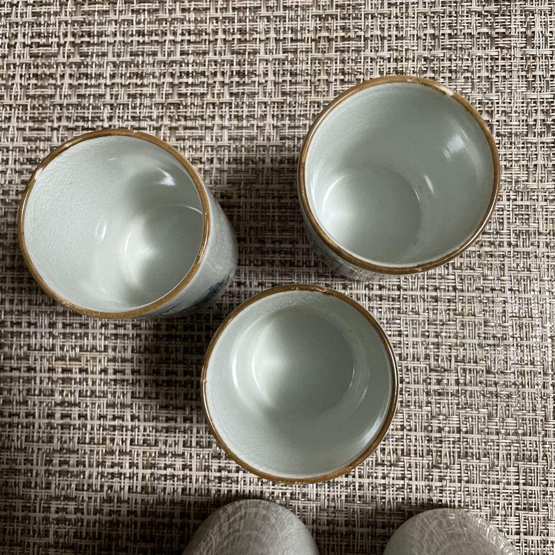 唐子（からこ）三川内焼（みかわちやき）の湯のみと角皿のセット