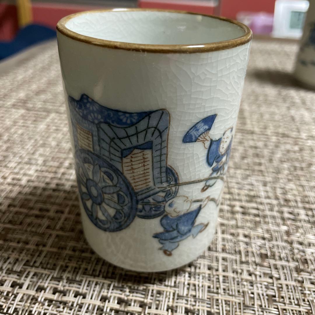 唐子（からこ）三川内焼（みかわちやき）の湯のみと角皿のセット