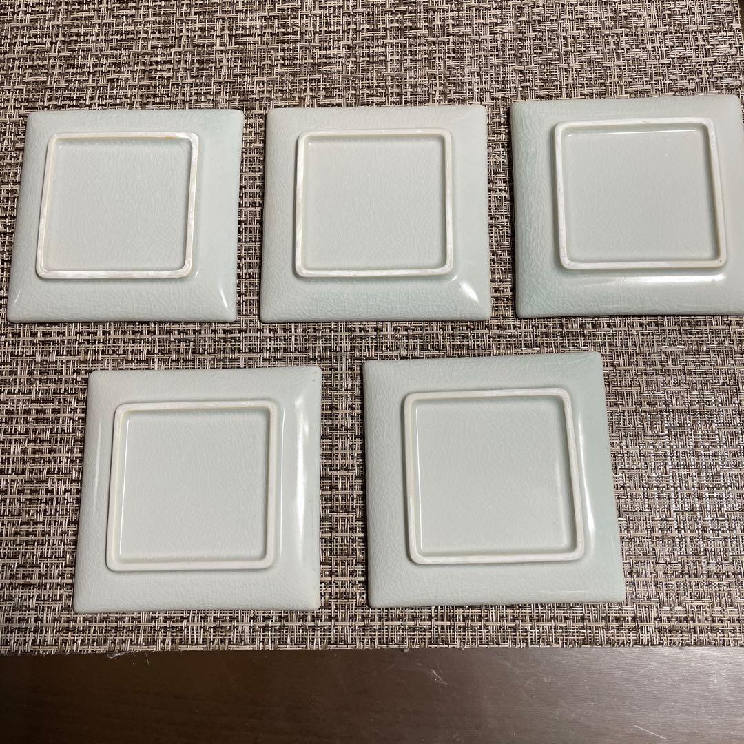 唐子（からこ）三川内焼（みかわちやき）の湯のみと角皿のセット