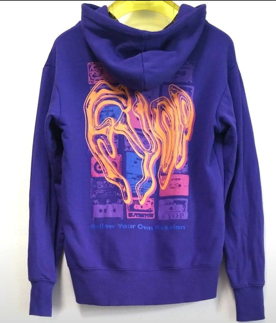 B'z　FYOP　Mサイズ　紫 ジップ　パ ーカー