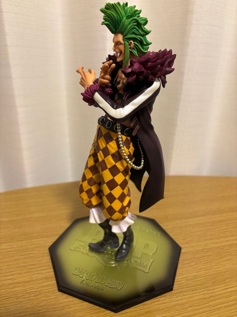POP ワンピースLIMITED EDITIONバルトロメオ フィギュア