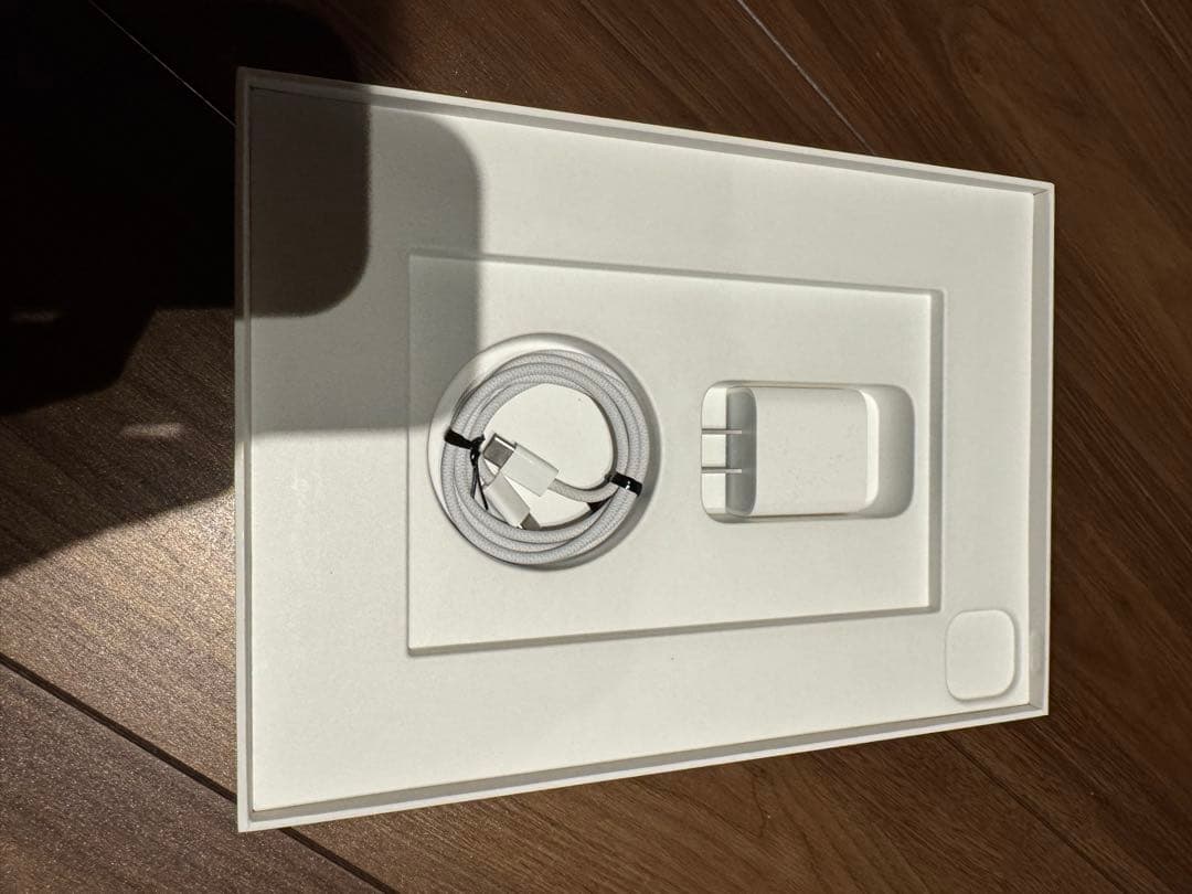 iPad Pro 11 インチ 第4世代 M2 128GB wifi シルバー