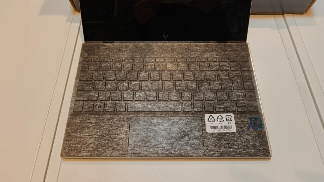 【美品】HP ENVY Laptop 13-ah0010TU シルクゴールド