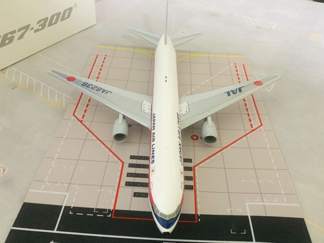 昭和ろくお纏め‼️日航初代２代目鶴丸塗装機２機セット(７６７と７７７)