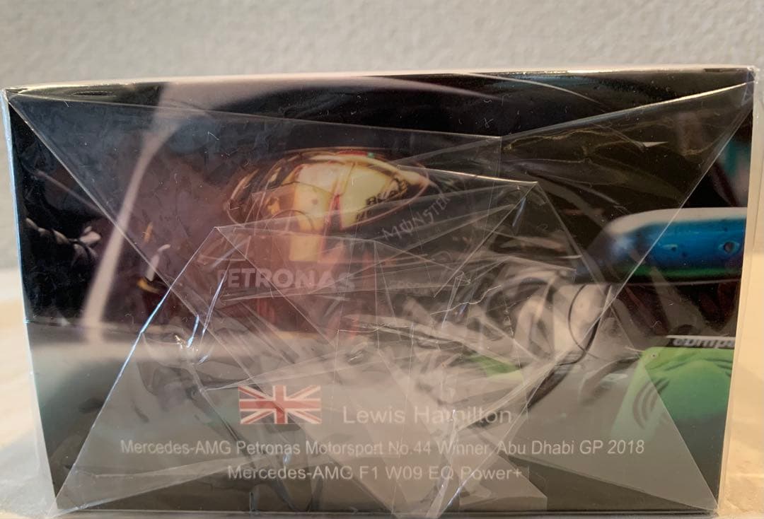ドーナツターンマーク付き1/43 メルセデスAMG F1 W09 L.ハミルトン